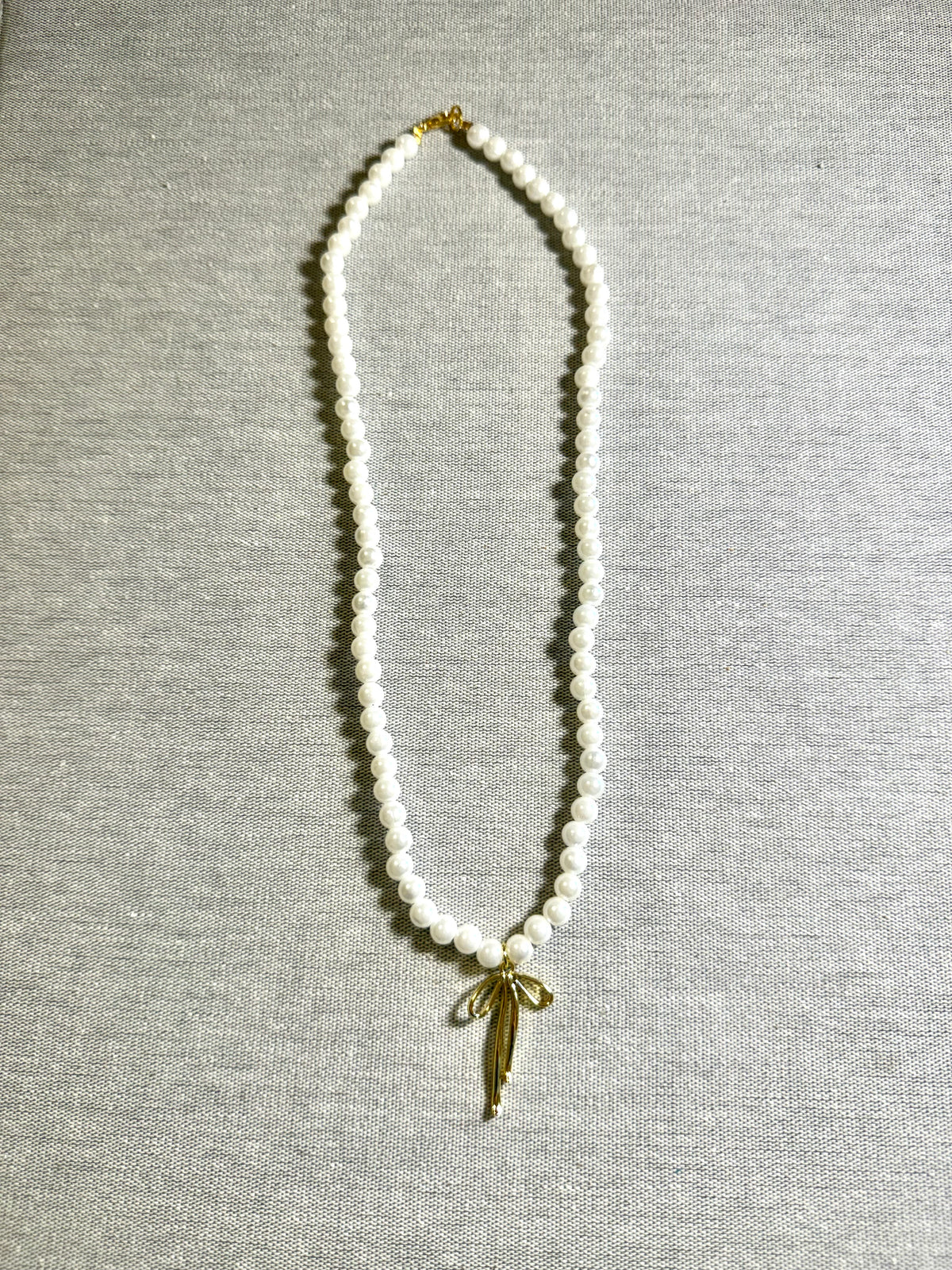 Pearl Bow Necklace